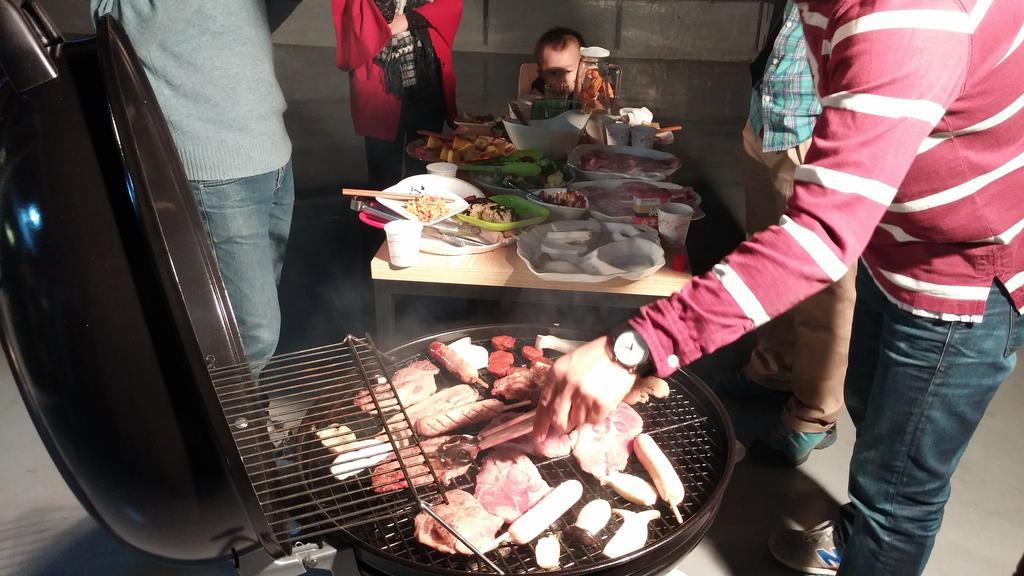 D.H Sinchon Guesthouse Seoul Eksteriør billede
