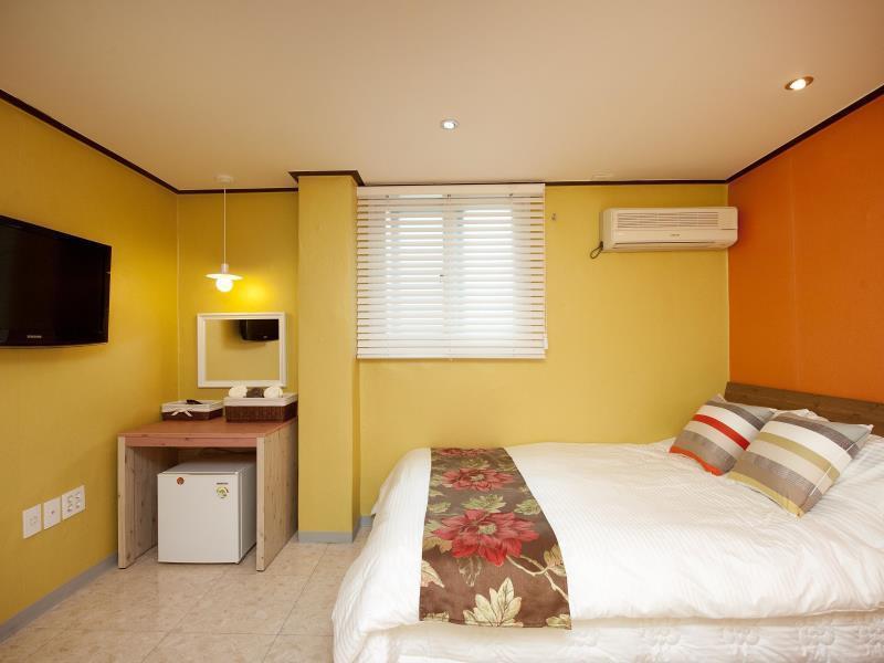 D.H Sinchon Guesthouse Seoul Eksteriør billede